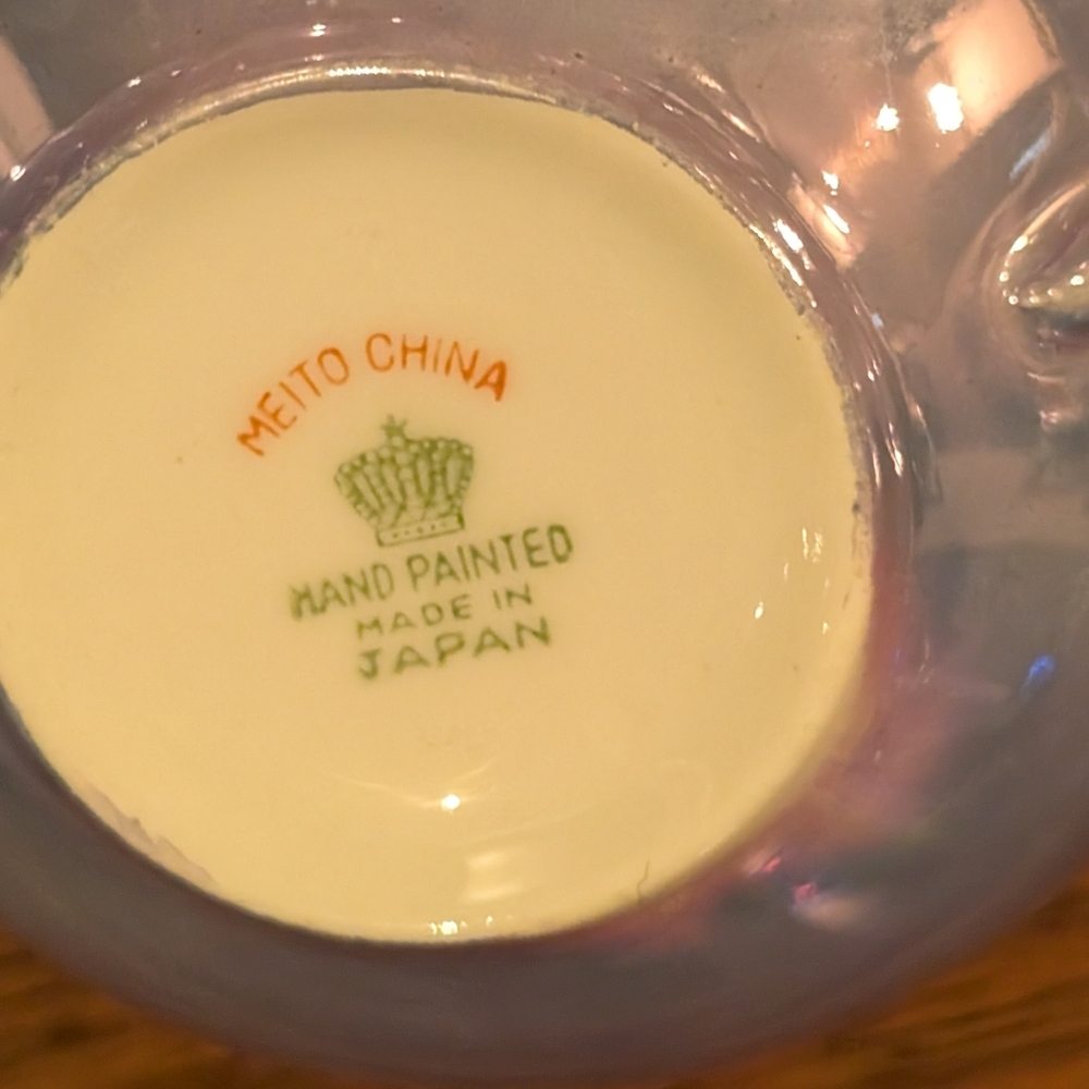 Vintage Meito China Tea Cups & Saucers – Set of 9 – Hand Painted – Made in Japan - Picture 5 of 8